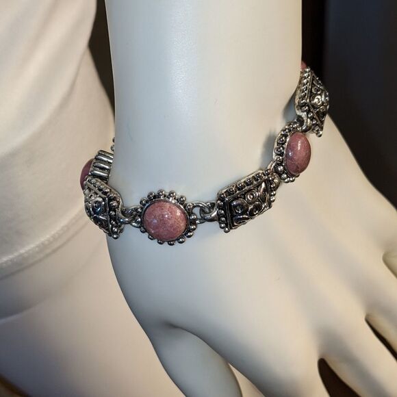 Pink marbled stone silvertone  bracelet - Picture 4 of 5